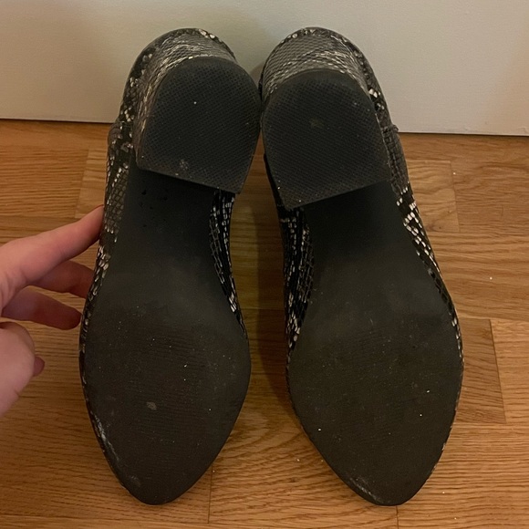 Steve Madden snakeskin booties - Picture 5 of 6
